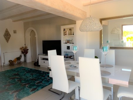 , A jewel of Spain, Full Body Massage Service