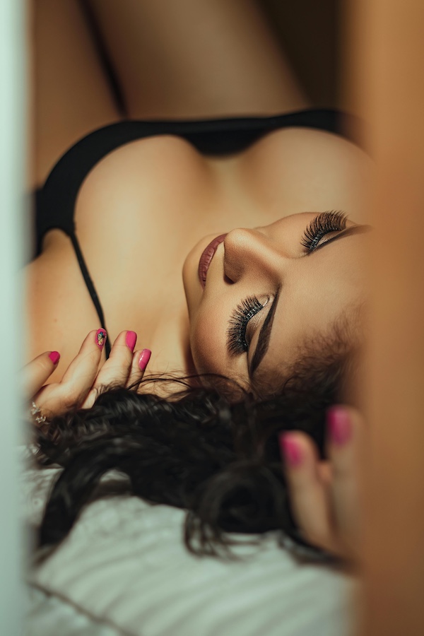 Bananas After Dark - Short Spicy Story, Bananas After Dark – Short Spicy Story, Full Body Massage Service