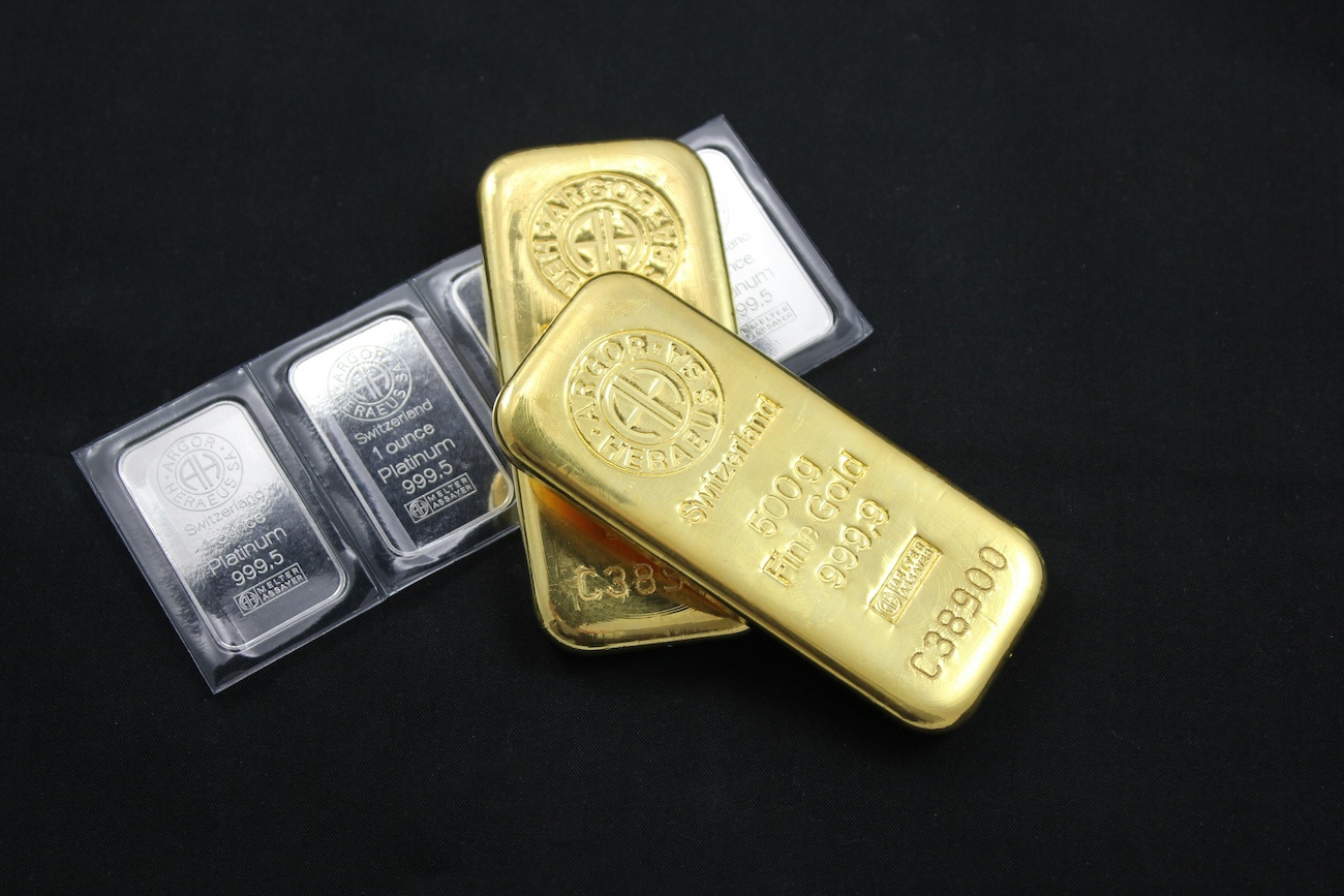 Gold & Silver - A Timeless Hedge, Gold & Silver – A Timeless Hedge, Full Body Massage Service