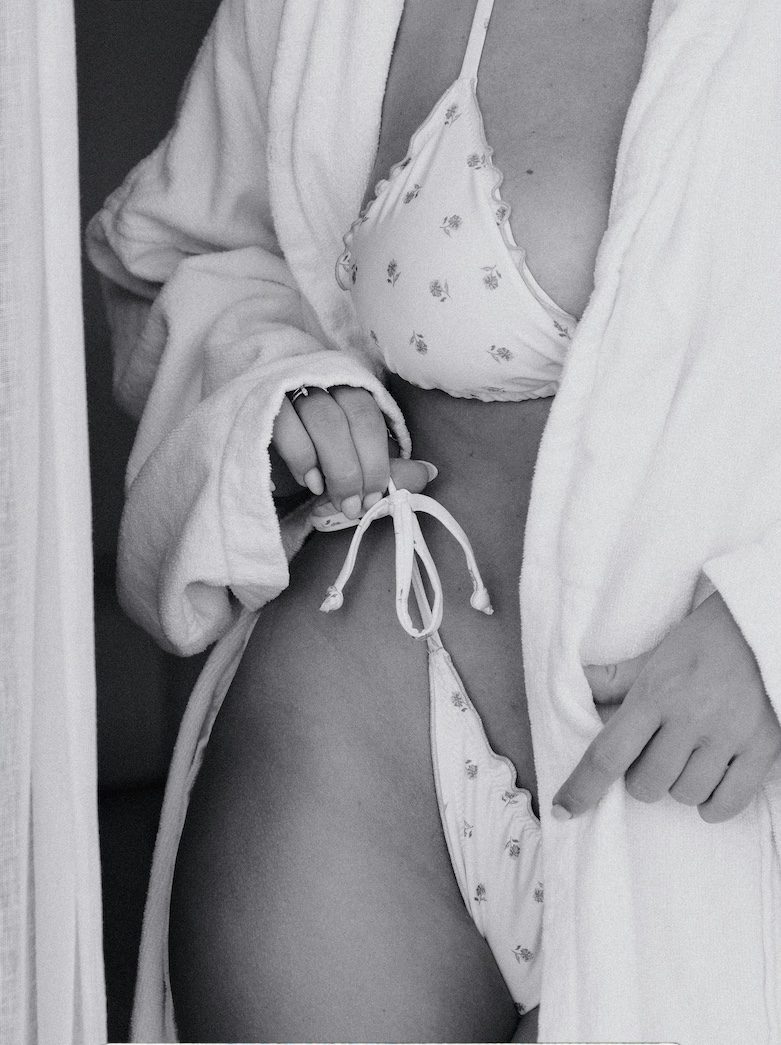 Sue's After Dark Diaries Episode 2 The Suitcase Surprise, Sue&rsquo;s After-Dark Diaries Episode 2 The Suitcase Surprise, Full Body Massage Service
