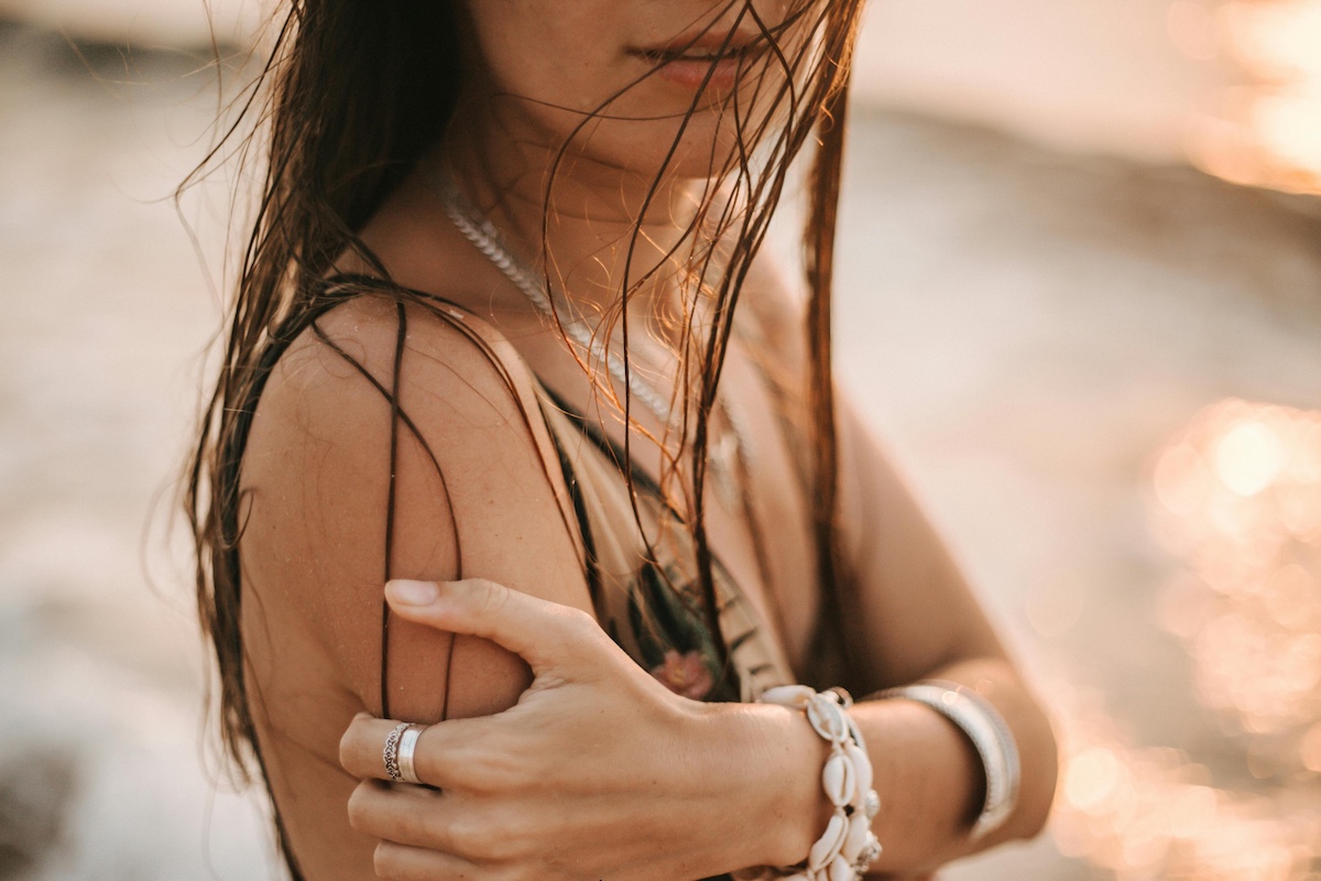 The Stranger with golden eyes, A Sensual Vanlife Encounter: The Stranger with the Golden Eyes, Full Body Massage Service