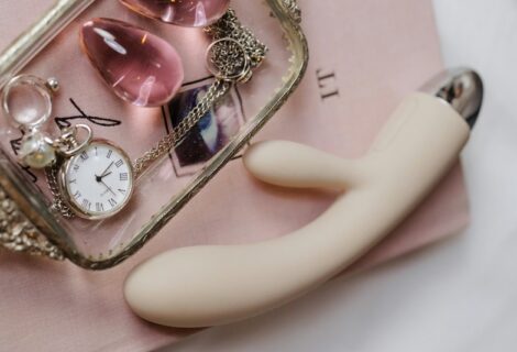 🌶️ 10 Signs Your Vibrator Might Be More Committed Than Your Partner