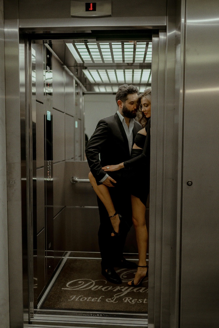 Bachelor Files Ep.5 &ndash; The Elevator Incident, Bachelor Files Ep.5 &ndash; The Elevator Incident, Full Body Massage Service