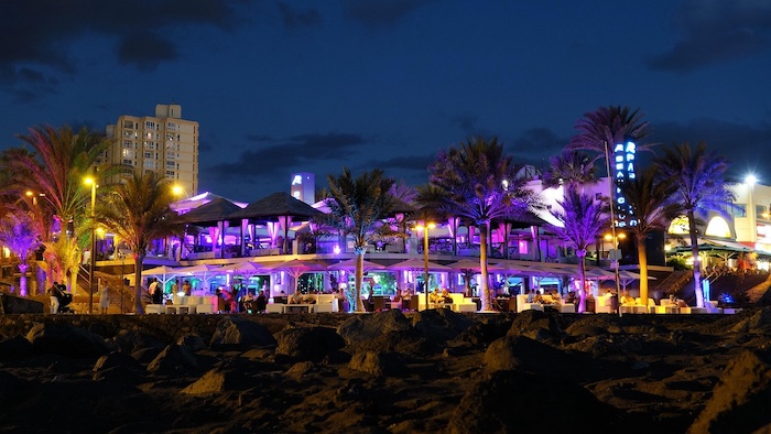 Raw and Wanting - A Spanish Singles Holiday, Raw and Wanting – A Spanish Singles Holiday, Full Body Massage Service
